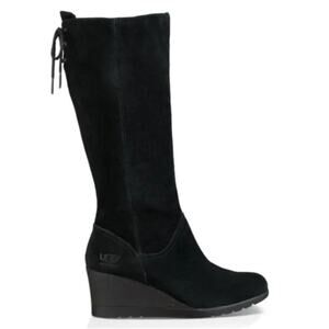 UGG Dawna Wedge Boots in size 10